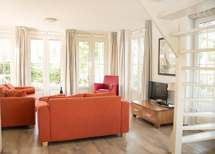 Bungalowparck Tulp & Zee By Interhome